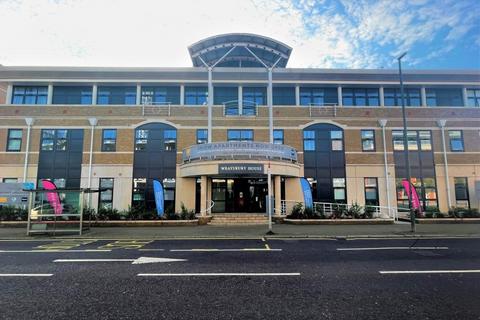 undefined, London Road, Staines TW18