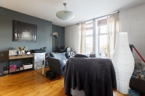 undefined, Briggate, Shipley BD17