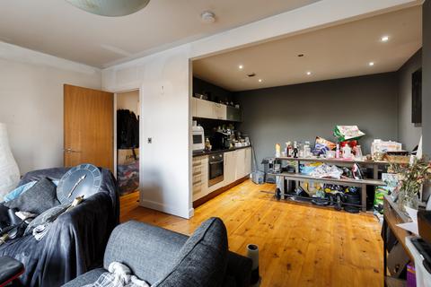 undefined, Briggate, Shipley BD17