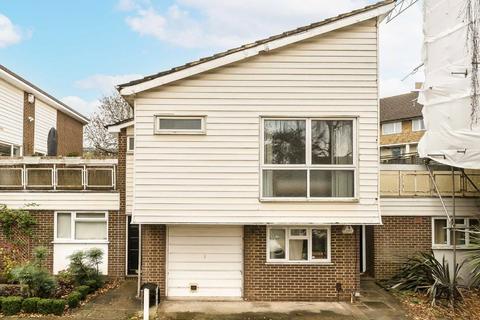 2 bedroom flat to rent, Clarence Avenue, London SW4
