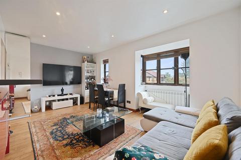 Woodvale Way, London NW11