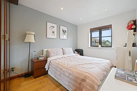 undefined, Woodvale Way, London NW11