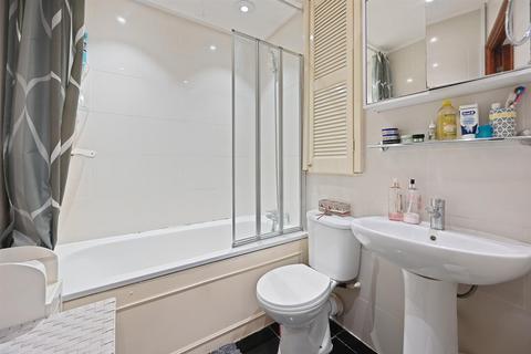undefined, Woodvale Way, London NW11