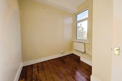 4 bedroom terraced house for sale, Portland Terrace, Kent ME12