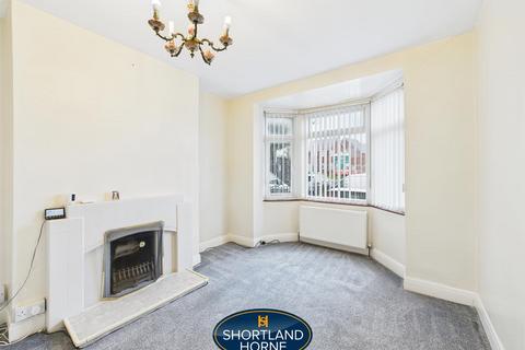 3 bedroom end of terrace house to rent, Holbrook Lane, Coventry CV6