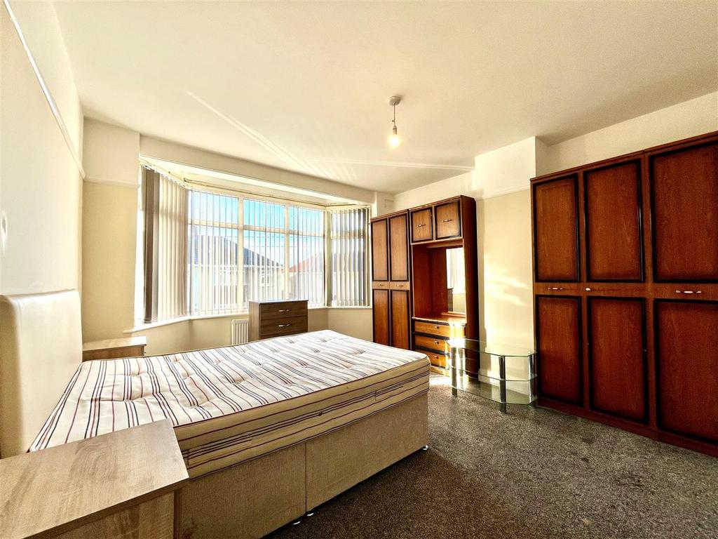 Bedroom 1.jpeg