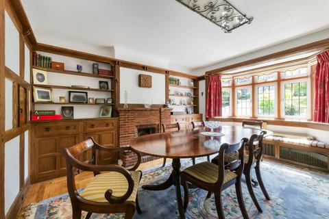 undefined, The Avenue, Tadworth KT20