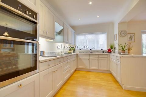 4 bedroom detached house for sale, Laxton Grange, Bluntisham