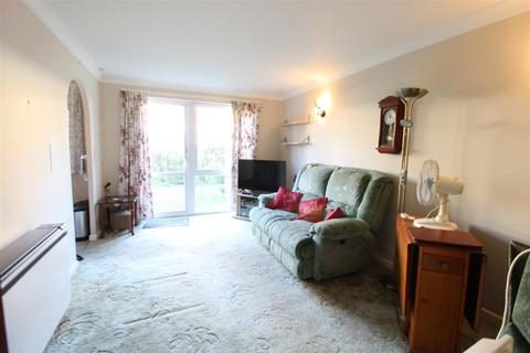 1 bedroom flat for sale, Crocker Street, Newport PO30