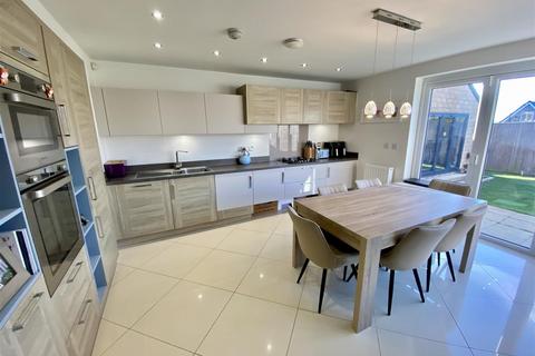 undefined, Moor Croft Close, Mirfield