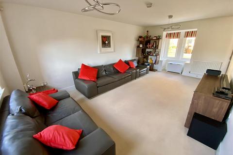 undefined, Moor Croft Close, Mirfield
