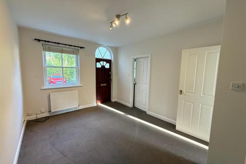 2 bedroom ground floor flat to rent, Hyde Bank Road, High Peak
