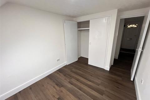 1 bedroom flat to rent, Kingsway Gardens, Hampshire SP10