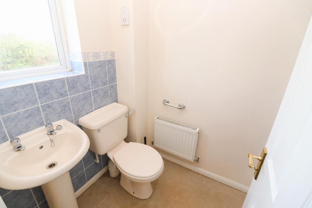 En-Suite Shower Room / WC