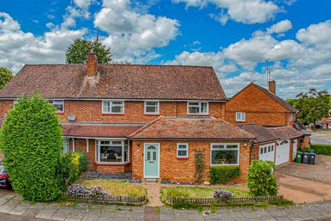 undefined, New Park Drive, Hemel Hempstead, HP2