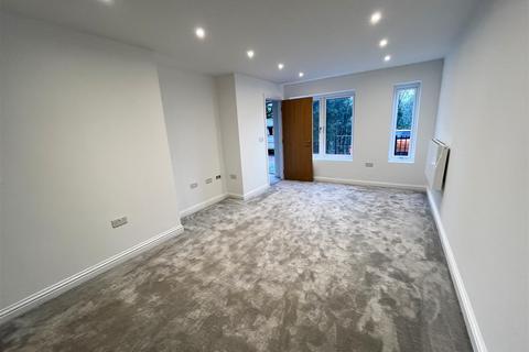 undefined, London Road, Macclesfield