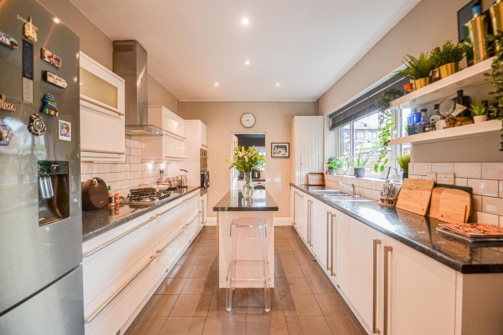 Breakfast Kitchen