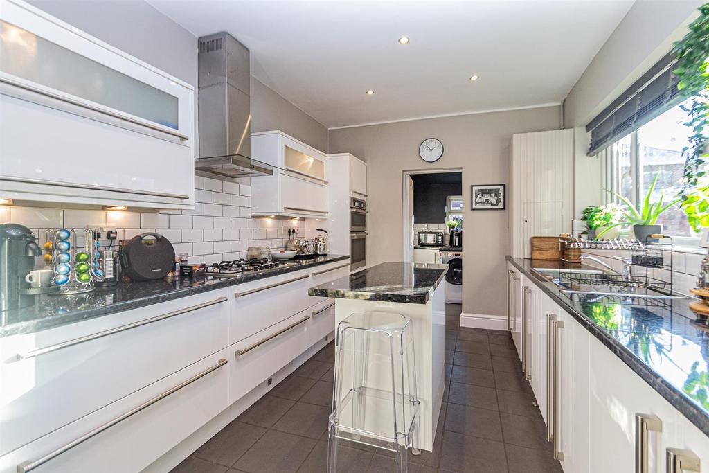 Breakfast Kitchen
