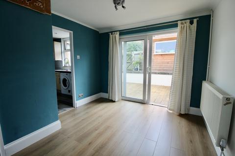 2 bedroom terraced house to rent, Griffin Close, Shepshed LE12