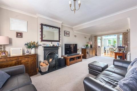 undefined, Castle Street, Hampshire GU52