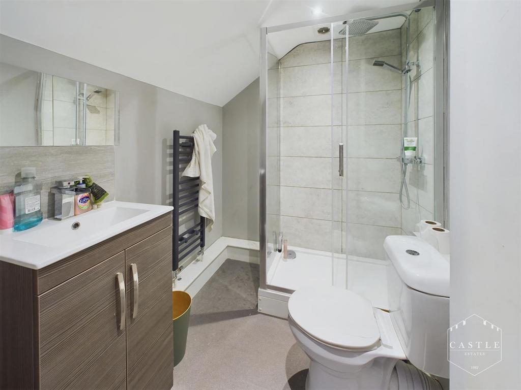 Ensuite shower room