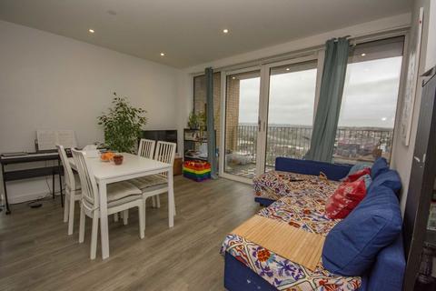 2 bedroom flat to rent, Moorhen Drive, London NW9