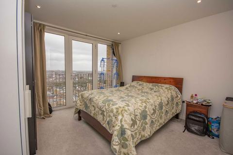 2 bedroom flat to rent, Moorhen Drive, London NW9