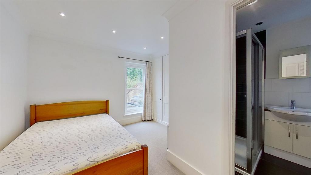 Fff-Brodrick-Road-Wandsworth-SW17-09302021 190749.