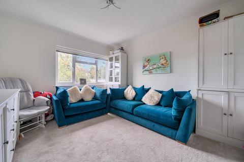 undefined, Grosvenor Road, West Finchley