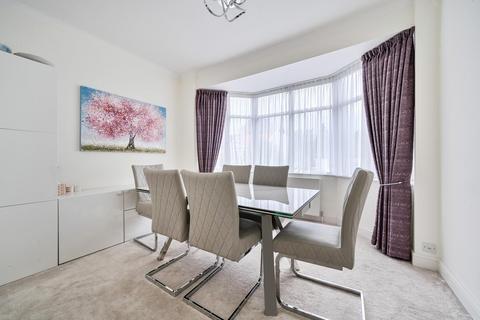undefined, Grosvenor Road, West Finchley