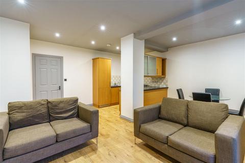 3 bedroom flat to rent, *Available Now* Osborne Terrace, Jesmond, NE2