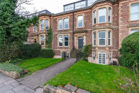 3 bedroom flat to rent, *Available Now* Osborne Terrace, Jesmond, NE2