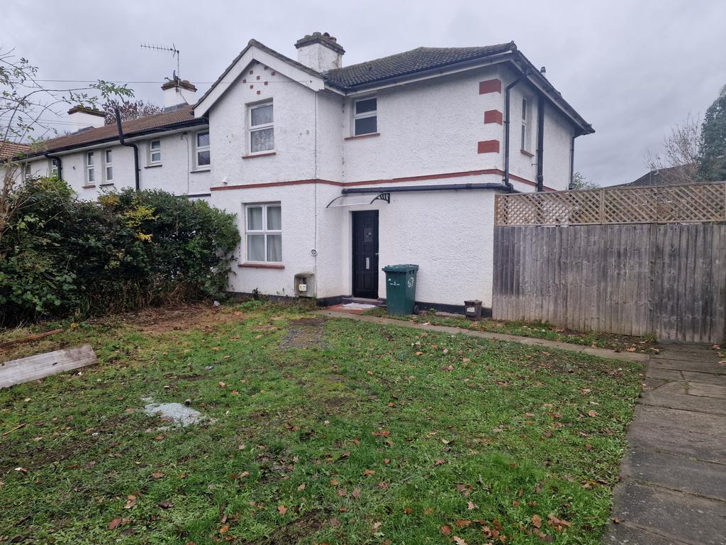 3 Bed End Terrace House, Large Garden to Rent Bar