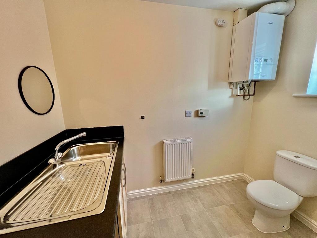 Guest WC/Utility
