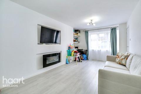 undefined, Latchetts Shaw, Basildon
