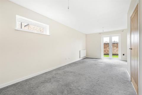 3 bedroom semi-detached house for sale, Trevone Place, Cambridge CB1