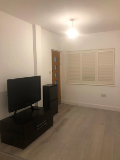 2 bedroom flat to rent, Castleview Gardens, Ilford, Essex, IG1
