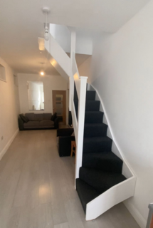 2 bedroom flat to rent, Castleview Gardens, Ilford, Essex, IG1