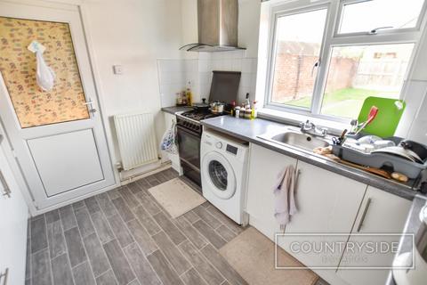3 bedroom semi-detached house for sale, Rayleigh Road, Thundersley