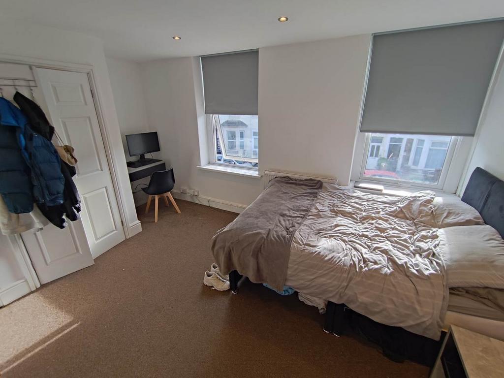 First floor front be