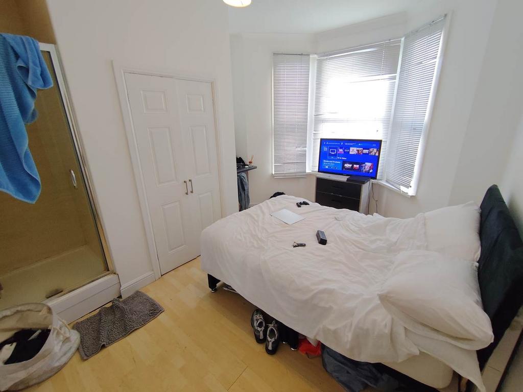 Ground floor front b