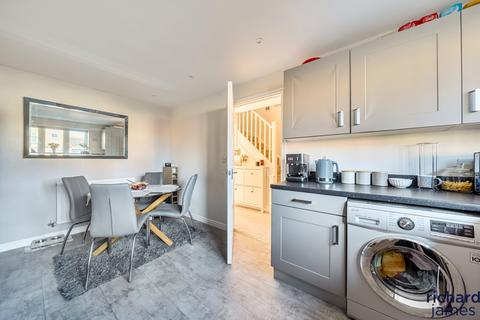 undefined, Wincombe Road, Swindon, Swindon, SN3
