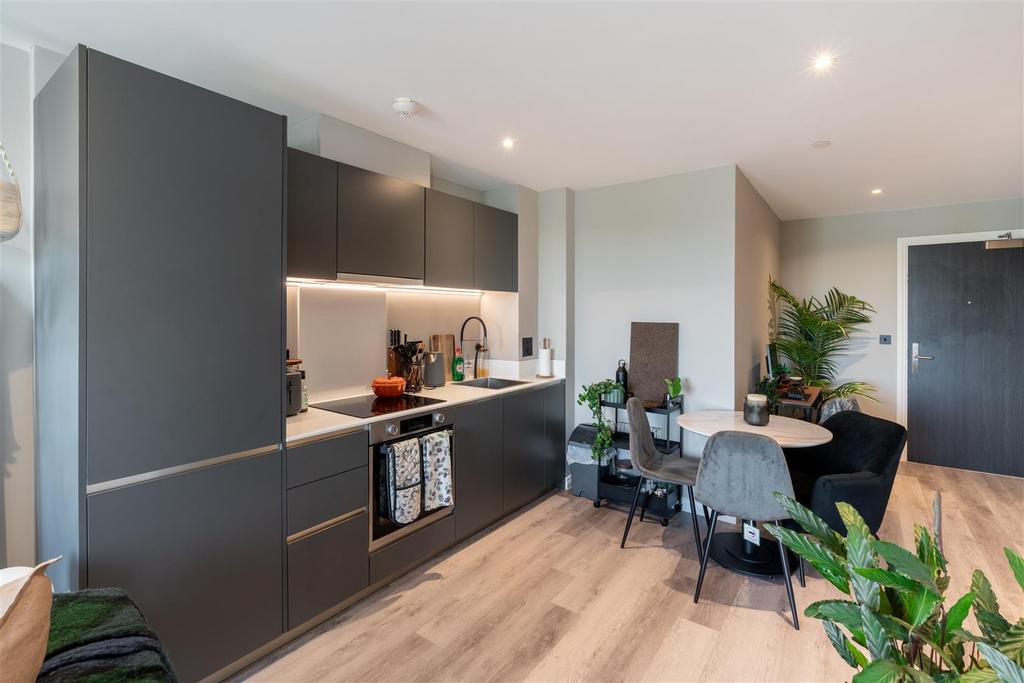 A7 R8808-HDR.jpg