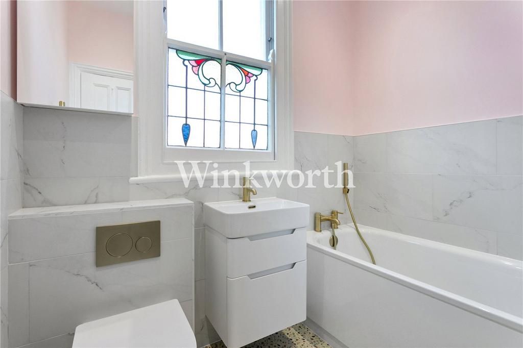 Bathroom 1st Floor