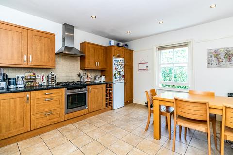 1 bedroom flat to rent, The Avenue, Surbiton, KT5