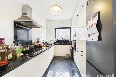 undefined, Selborne Court, Berkshire RG1