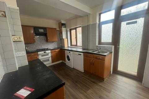 undefined, London, E18