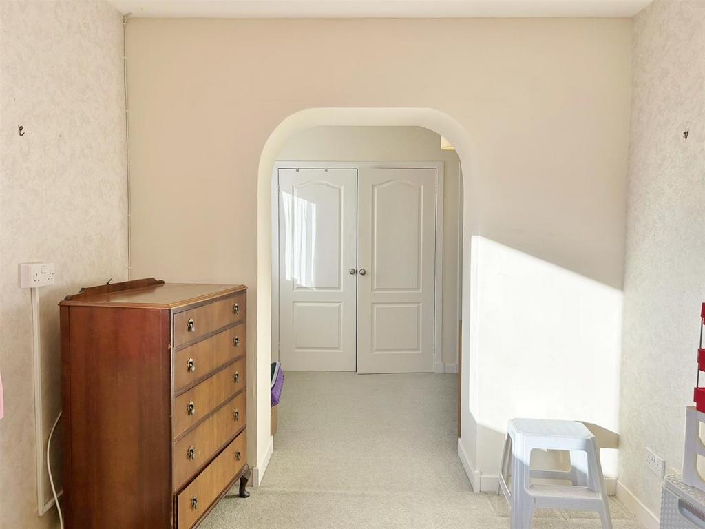 Towards dressing area