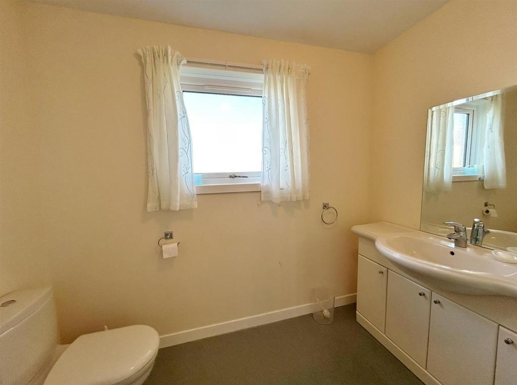 Ensuite shower room