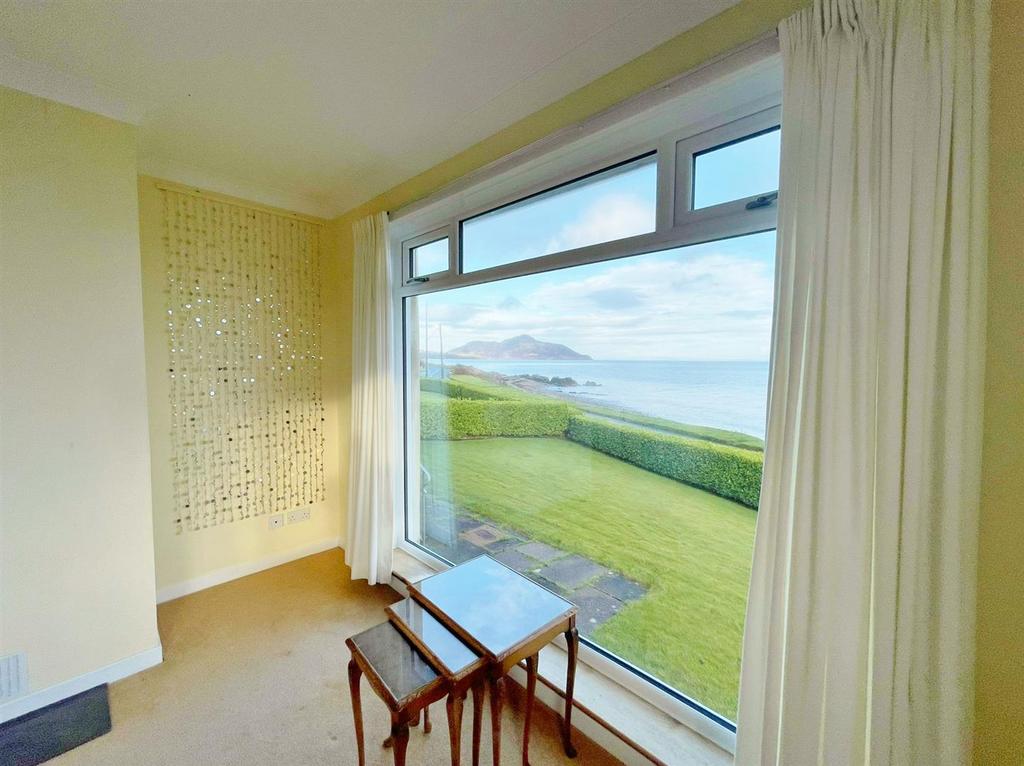 Lounge view